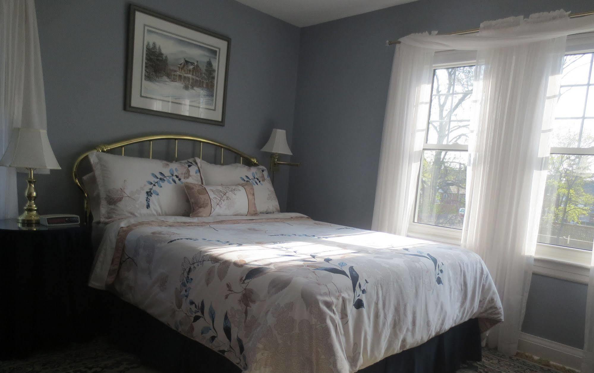 Robinsong Bed and Breakfast Thorold Esterno foto