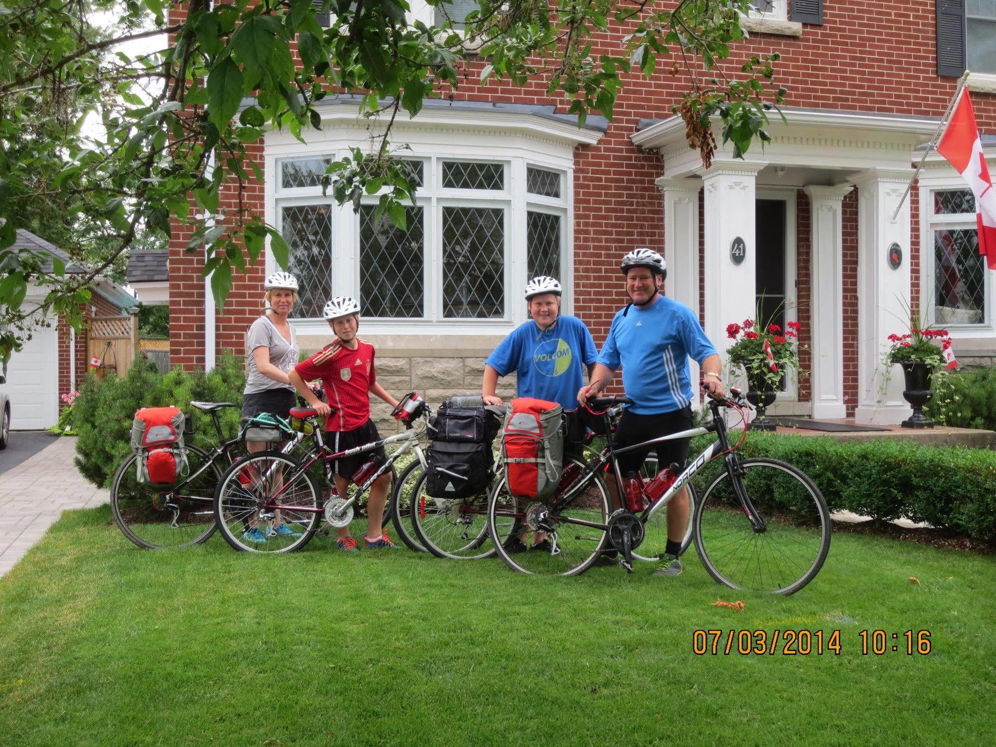 Robinsong Bed and Breakfast Thorold Esterno foto
